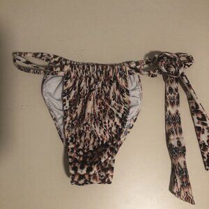 NWOT sport illustrated  Brazilian bikini bottom size M